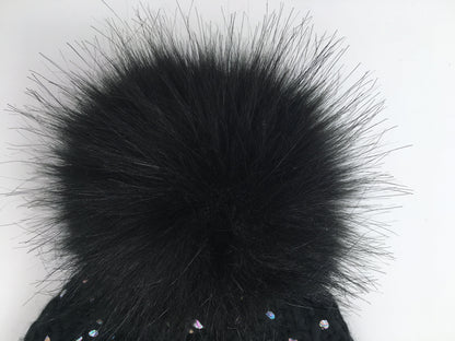 Girls Knitted Fashion Winter Beanie Hat Winter Warm Hat with Pompom & Lining